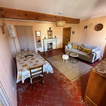 T3 Au Coeur De La Vieille Apartamento *