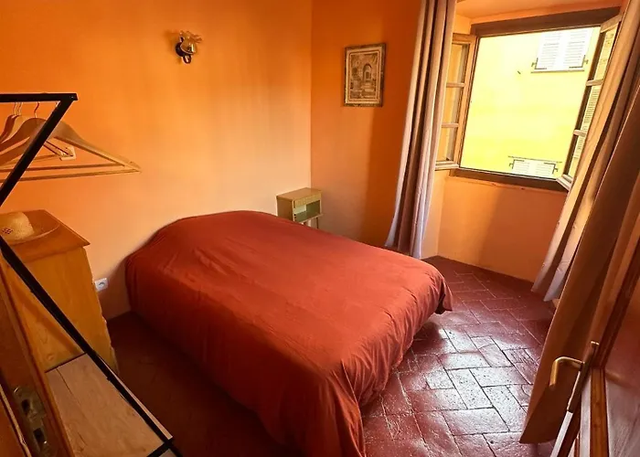 T3 Au Coeur De La Vieille Apartmán *